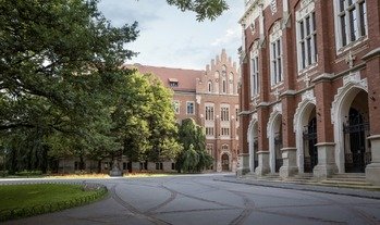фотографія університету